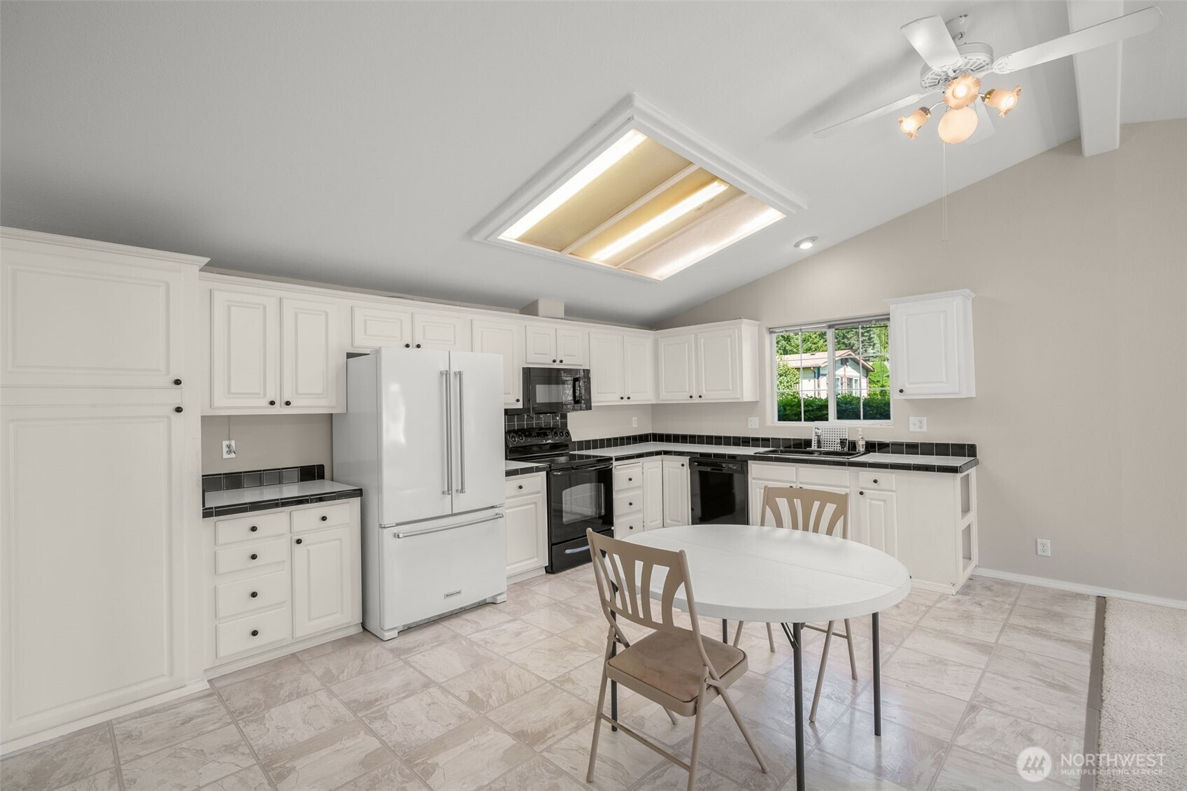23606 Lake Dr W Bothell WA 98021