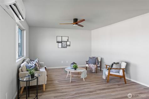 605 N Oak Street Tieton WA 98947