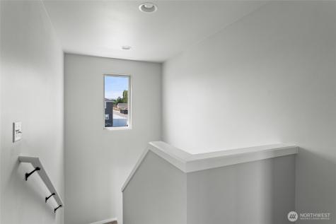 605 N Oak Street Tieton WA 98947
