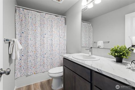 605 N Oak Street Tieton WA 98947