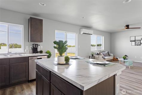605 N Oak Street Tieton WA 98947