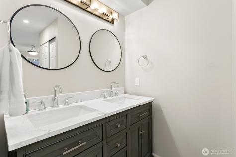 206 W Marilyn Avenue Everett WA 98204