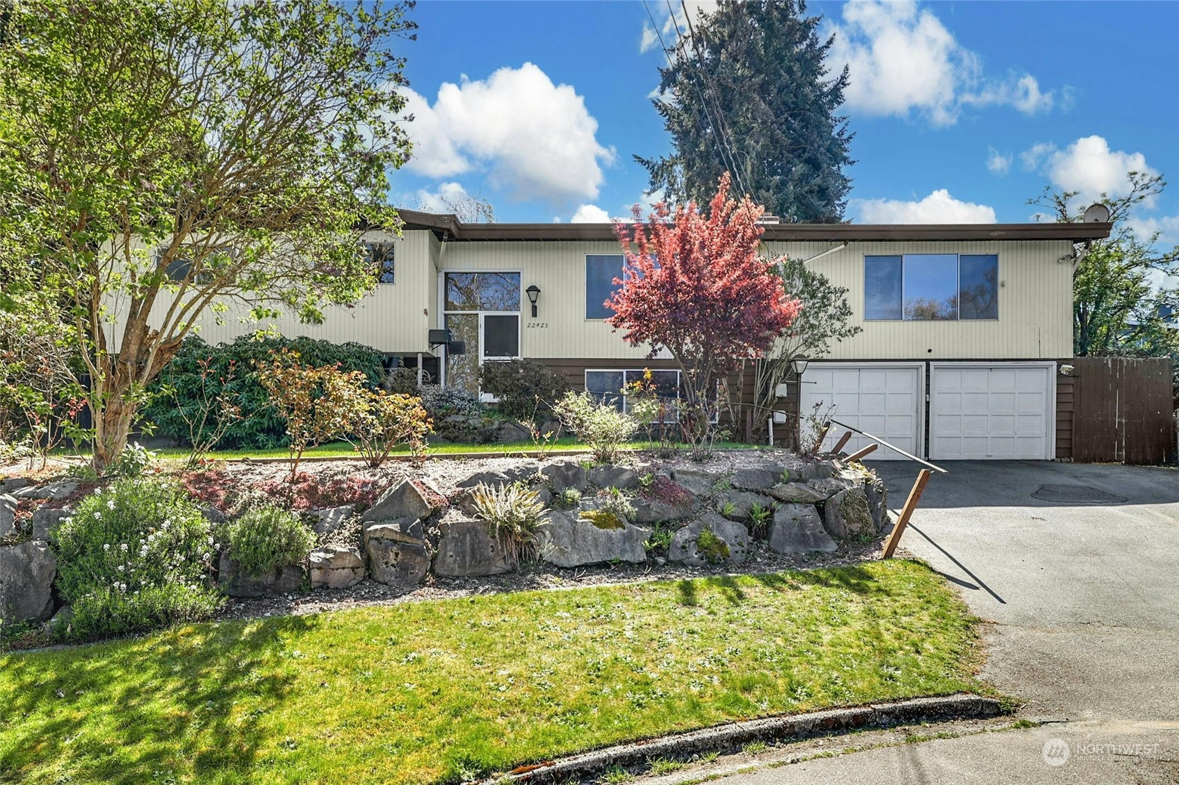 22425 85th Avenue W Edmonds WA 98026