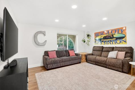 16227 SE 224th Street Kent WA 98042