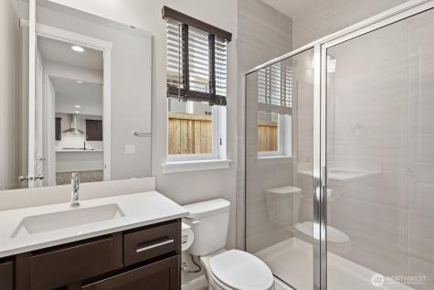 2466 NE Athlon Court Poulsbo WA 98370