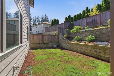 2466 NE Athlon Court Poulsbo WA 98370