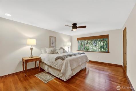 13463 64th Terrace NE Kirkland WA 98034