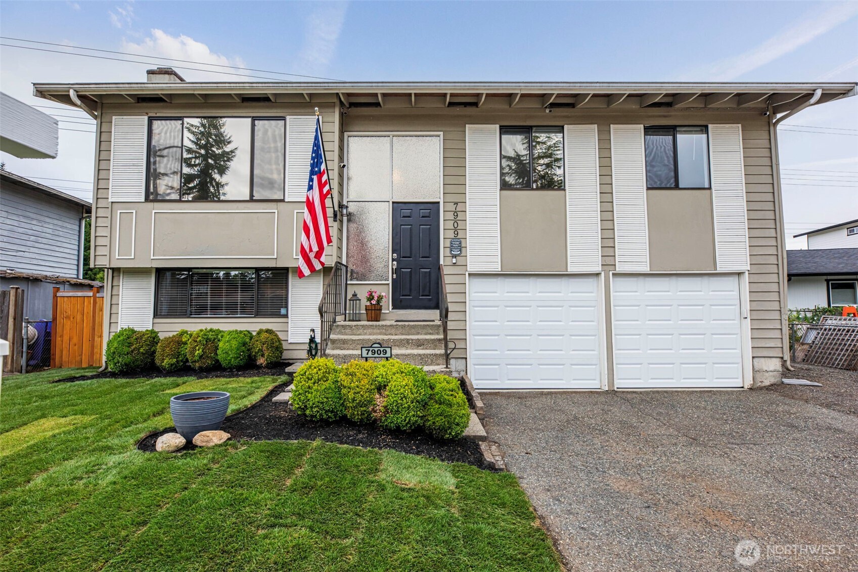 7909 Timber Circle Everett WA 98203
