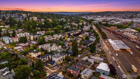 2024 W Bertona Street Seattle WA 98199