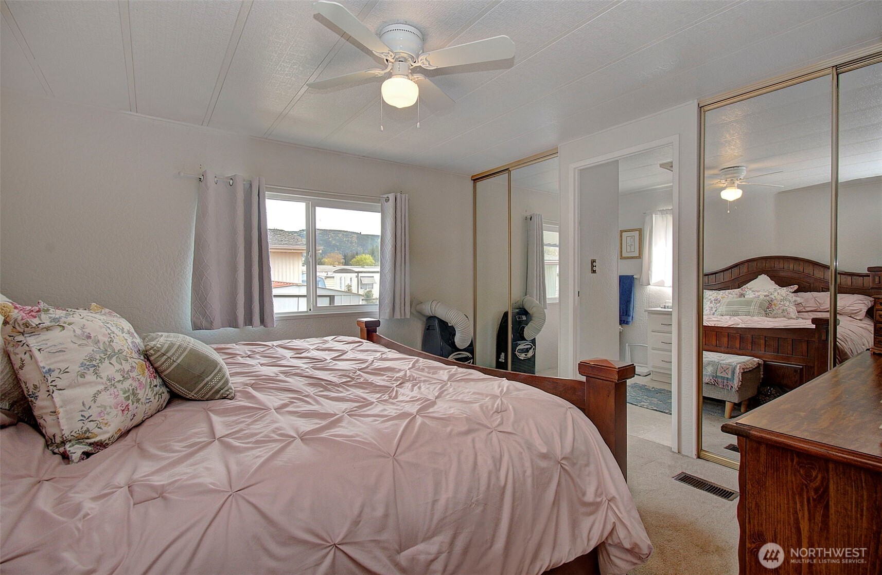 2424 Nightingale Lane Kelso WA 98626