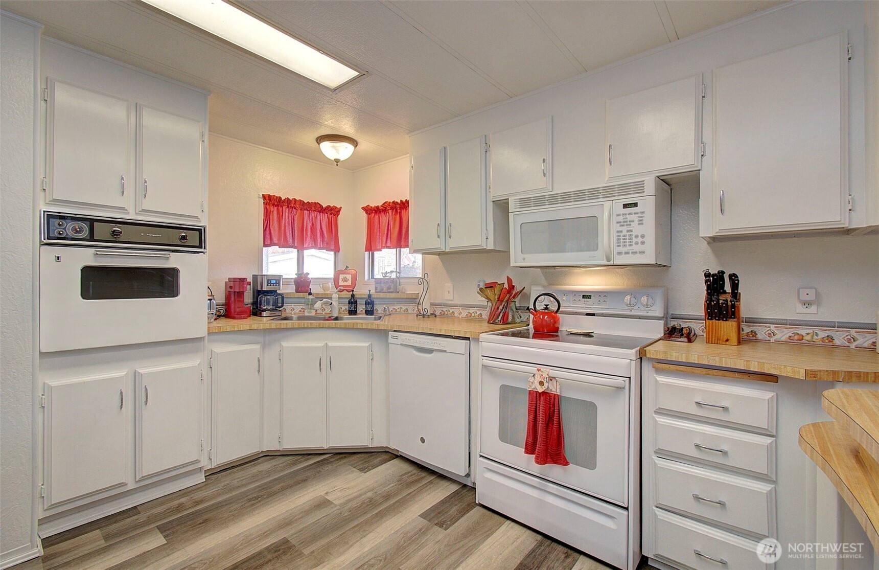 2424 Nightingale Lane Kelso WA 98626