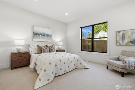 2202 102nd Place SE Bellevue WA 98004