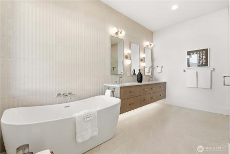 2202 102nd Place SE Bellevue WA 98004