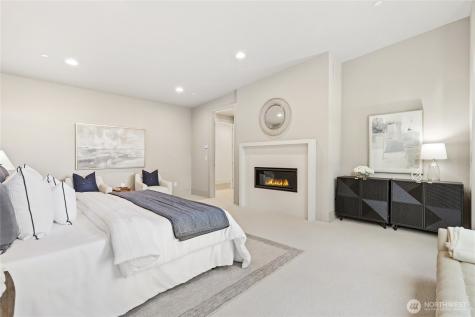 2202 102nd Place SE Bellevue WA 98004