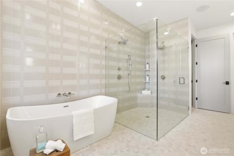 2202 102nd Place SE Bellevue WA 98004