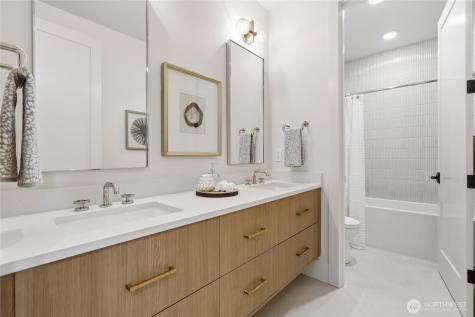 2202 102nd Place SE Bellevue WA 98004