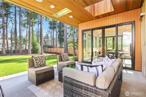 2202 102nd Place SE Bellevue WA 98004