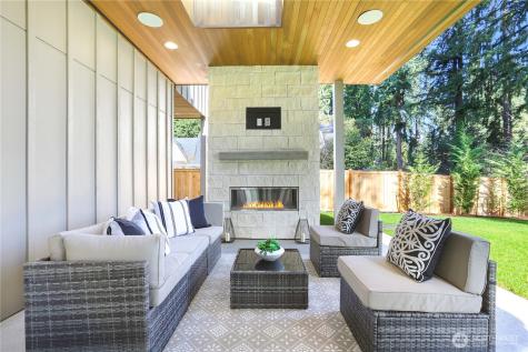 2202 102nd Place SE Bellevue WA 98004