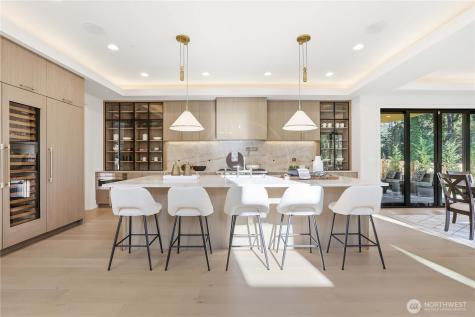 2202 102nd Place SE Bellevue WA 98004