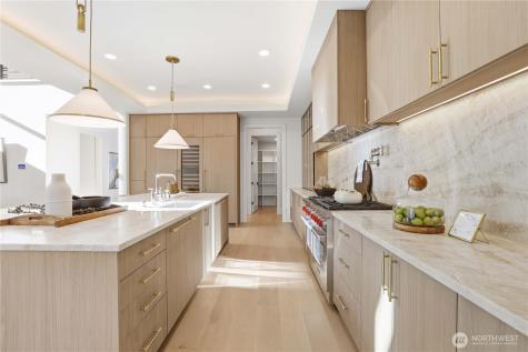 2202 102nd Place SE Bellevue WA 98004