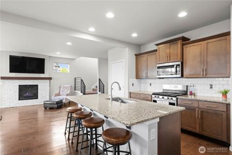 7513 11th Place SE Lake Stevens WA 98258