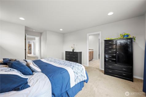 7513 11th Place SE Lake Stevens WA 98258