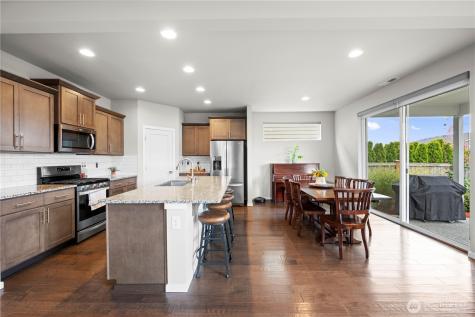 7513 11th Place SE Lake Stevens WA 98258