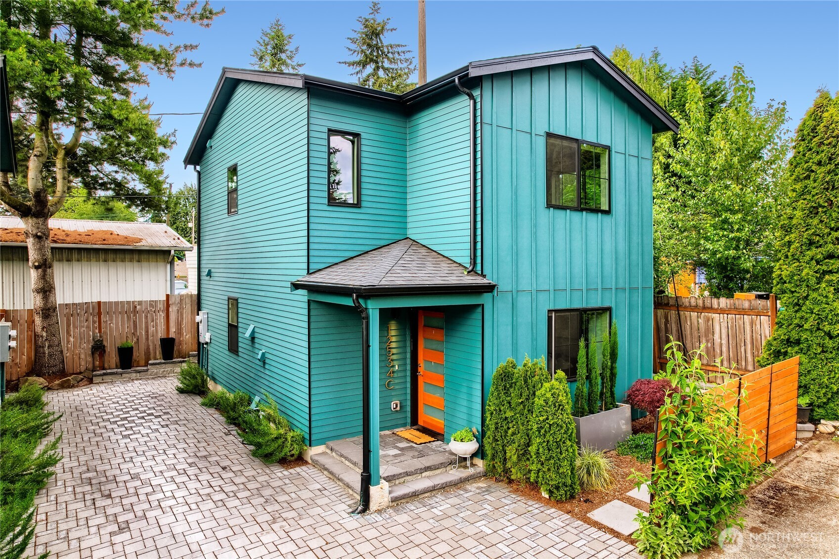 12534 5th Avenue NE Seattle WA 98125