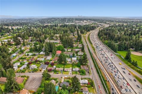 12534 5th Avenue NE Seattle WA 98125