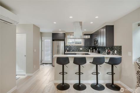 12534 5th Avenue NE Seattle WA 98125