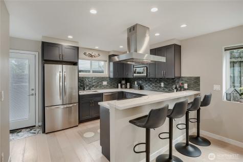 12534 5th Avenue NE Seattle WA 98125