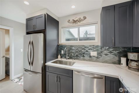 12534 5th Avenue NE Seattle WA 98125
