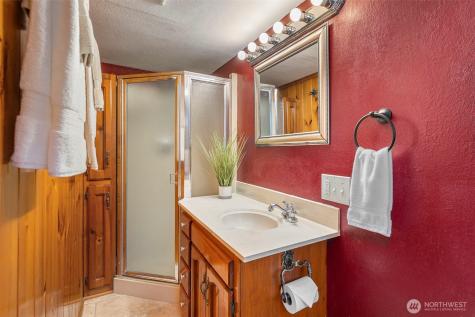 1619 W Reynolds Avenue Centralia WA 98531