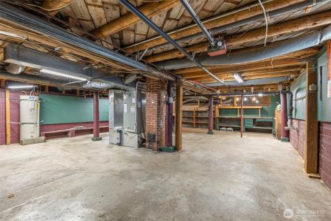 1619 W Reynolds Avenue Centralia WA 98531