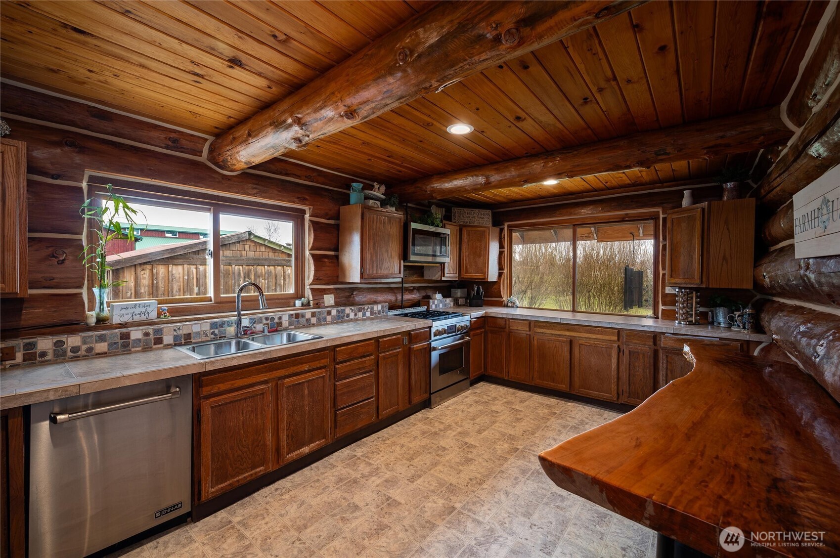 3883 Everett Lane Ferndale WA 98248