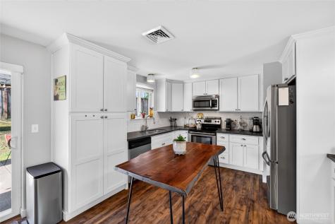 3842 N Winnifred Street Tacoma WA 98407