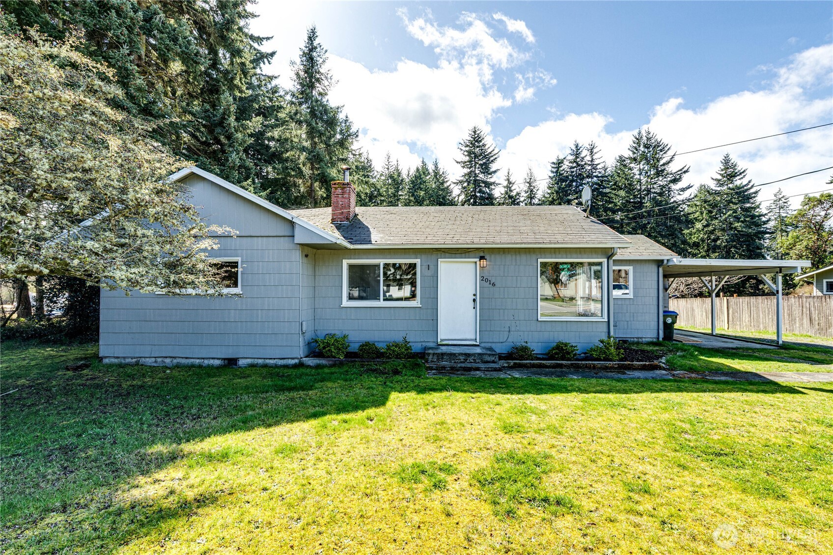 2016 W 10th Street Port Angeles WA 98363