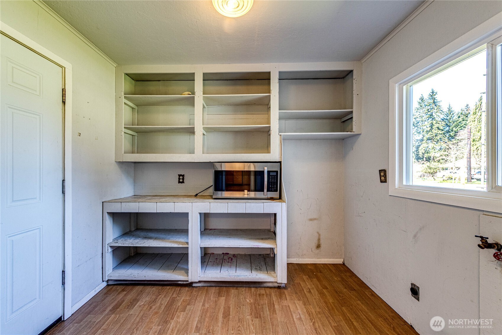2016 W 10th Street Port Angeles WA 98363