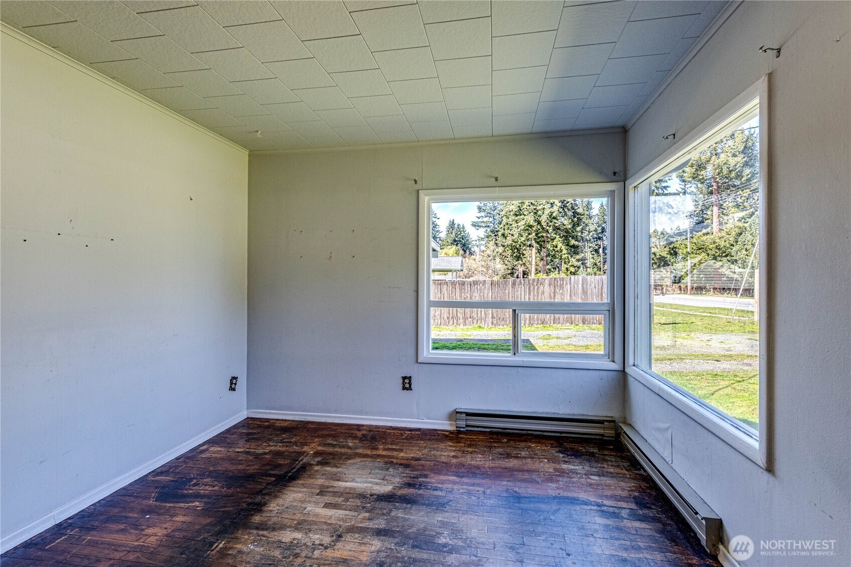 2016 W 10th Street Port Angeles WA 98363