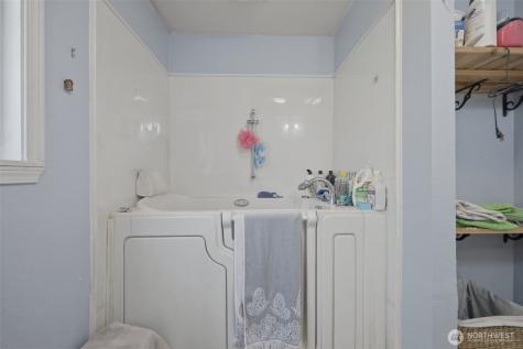 1701 Westport Road Aberdeen WA 98520