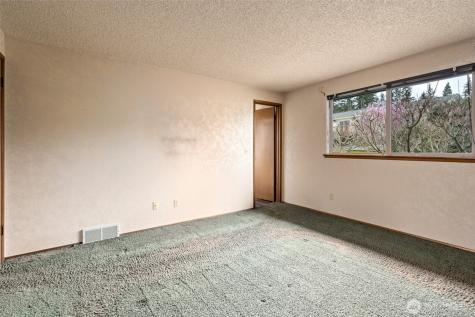 542 Dugualla Road Oak Harbor WA 98277