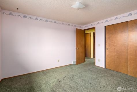 542 Dugualla Road Oak Harbor WA 98277