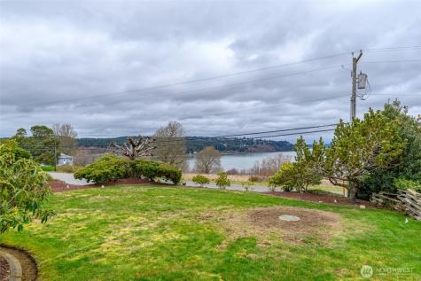 542 Dugualla Road Oak Harbor WA 98277