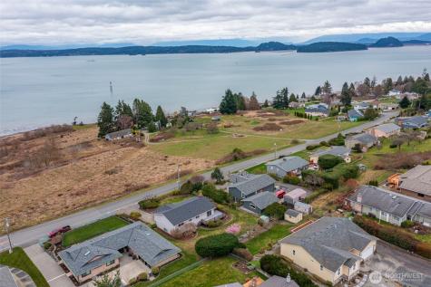 542 Dugualla Road Oak Harbor WA 98277