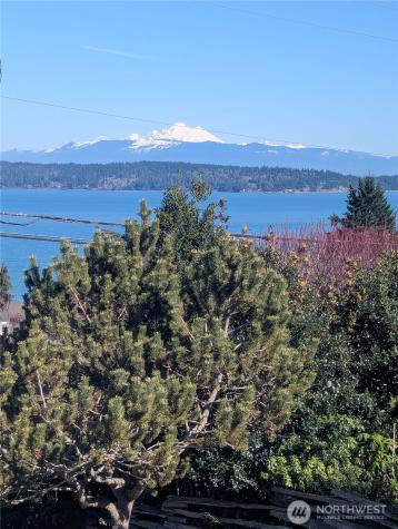 542 Dugualla Road Oak Harbor WA 98277