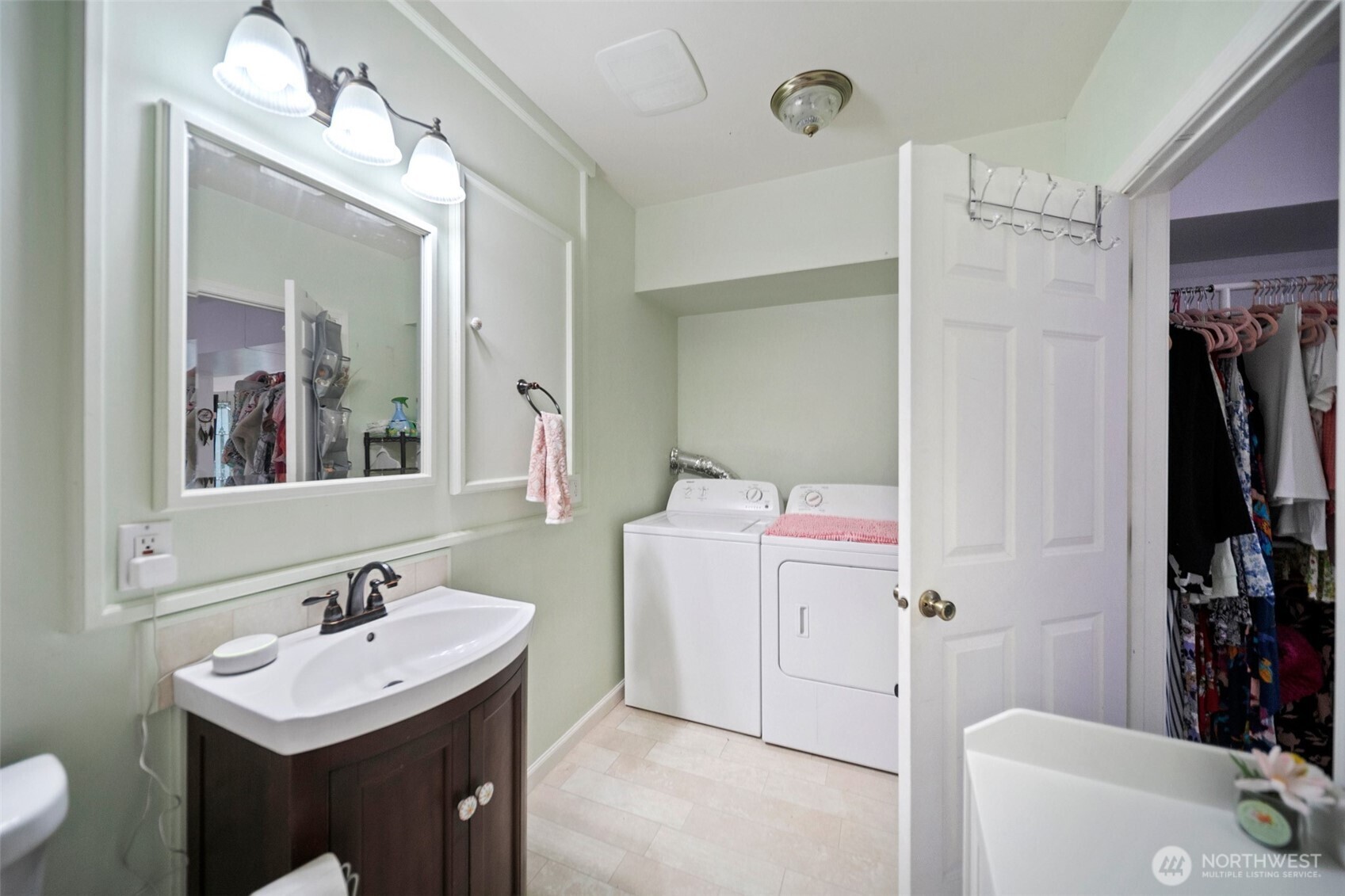 5663 SE Forest Haven Lane Port Orchard WA 98366