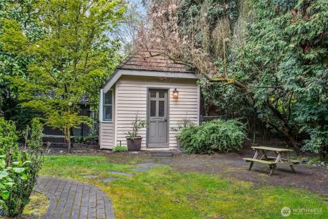 8150 Evergreen Lane Mercer Island WA 98040