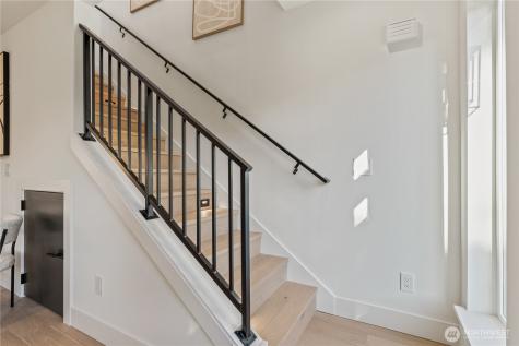 6315 9th Avenue NW Seattle WA 98107