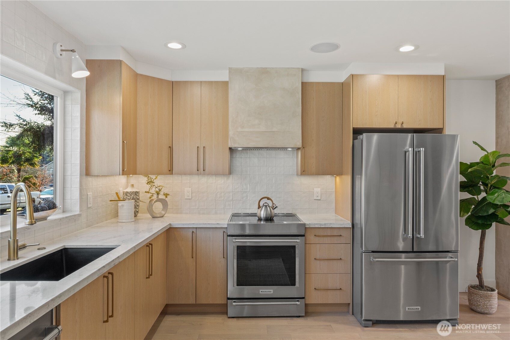 6315 9th Avenue NW Seattle WA 98107