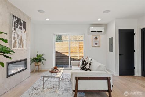 6315 9th Avenue NW Seattle WA 98107